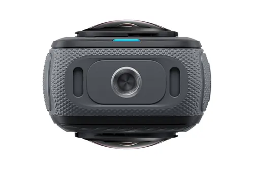 Insta360 X4