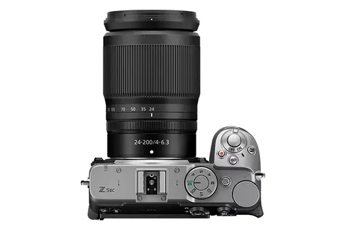 Nikon Z 5IIC Sølv + Z 24-200mm f/4-6.3 VR
