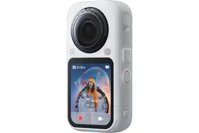 Insta360 X6 Essentials Bundle White