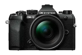 OM System OM-5 MkII + 12-45mm PRO Svart