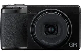 Ricoh GR IV HDF