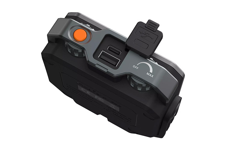 Fenix CL28R Multifunksjonell Lykt