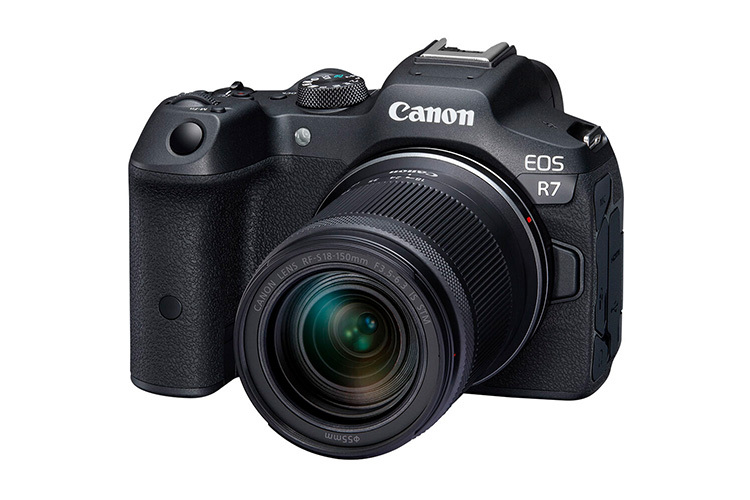 Canon EOS R7 + RF-S 18-150mm f/3.5-6.3 IS STM m/EF-EOS R-adapter