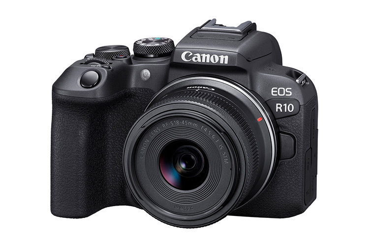 Canon EOS R10 + RF-S 18-45mm f/4.5-6.3 IS STM m/EF-EOS R-adapter