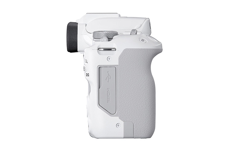 Canon EOS R50 Hvit + RF-S 18-45mm f/4.5-6.3 IS STM