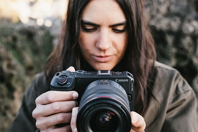 Canon EOS R6 V Hus