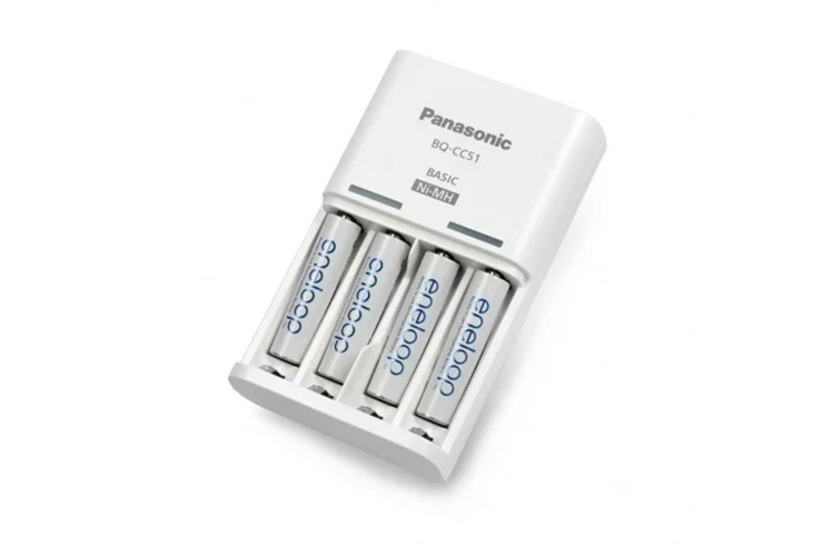 Eneloop BQ-CC51E Batterilader inkl. 4pk AAA