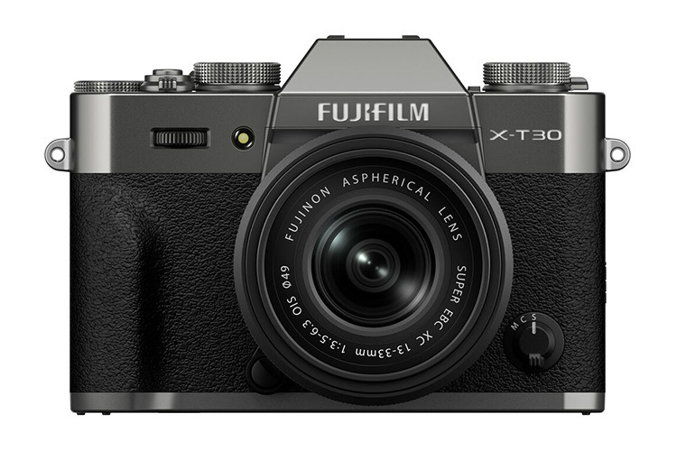 Fujifilm X-T30 III Charcoal + XC 13-33mm f/3.5-6.3 OIS B-vare 1