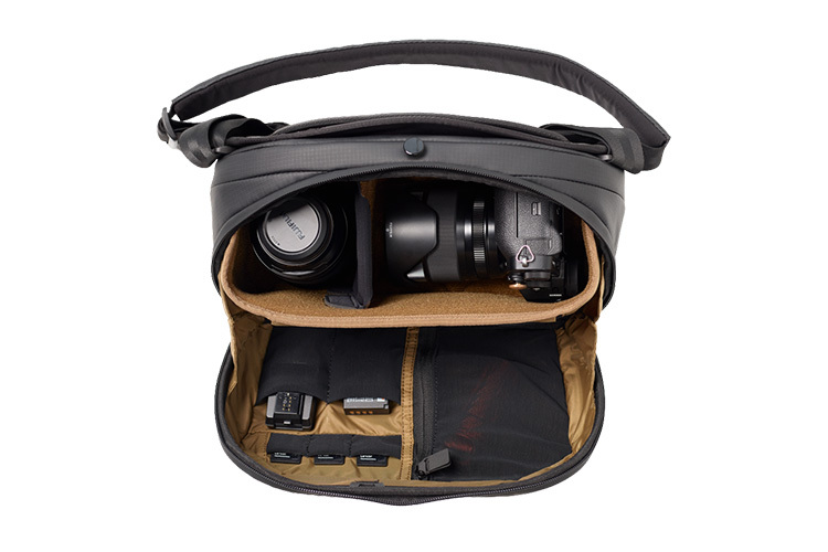 GOMATIC Peter Mckinnon Everyday Slingbag