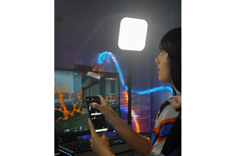 Godox ES30 E-Sport LED-lys m/ Teleskopstativ