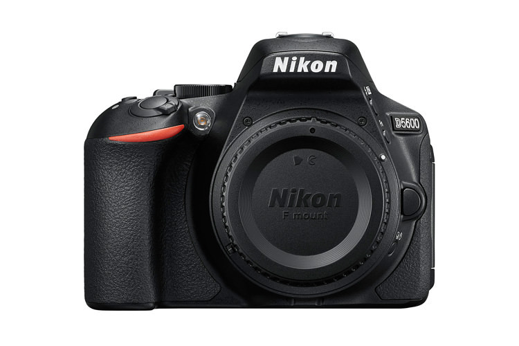Nikon D5600 Hus