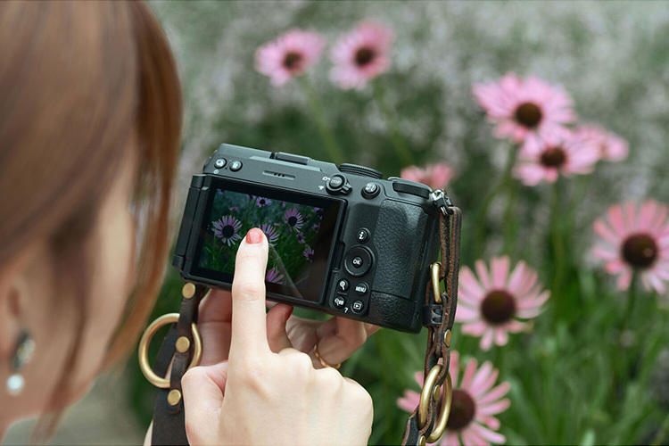 Nikon Z 5IIC Svart + Z 24-70mm f/4 S