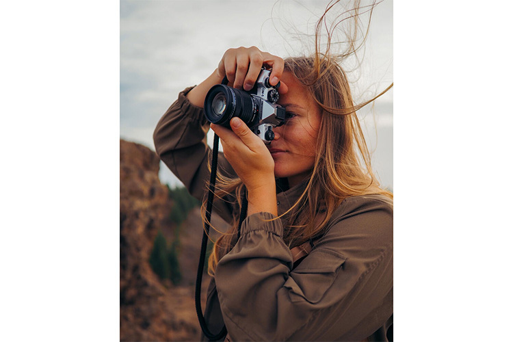 OM SYSTEM OM-5 Mark II + 12-45mm f/4 PRO Sølv