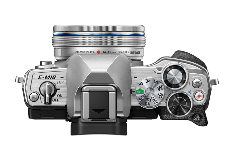 Olympus OM-D E-M10 Mark IV Sølv + 14-42mm f/3.5-5.6