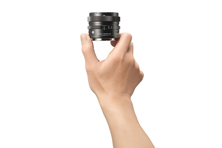 Sigma 17mm f/4 DG DN Contemporary for Sony FE