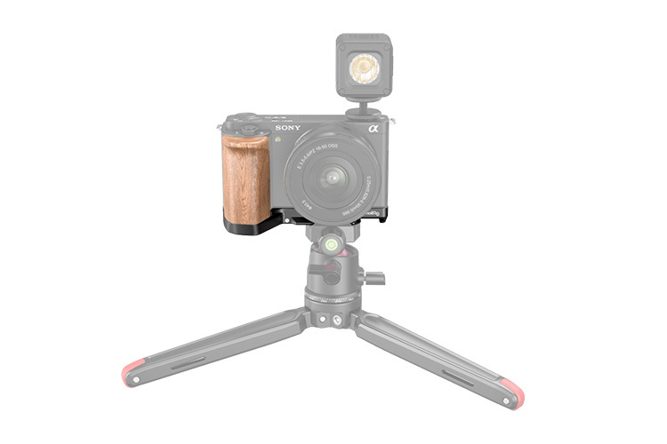 SmallRig 3706 L-Grip for Sony ZV-E10