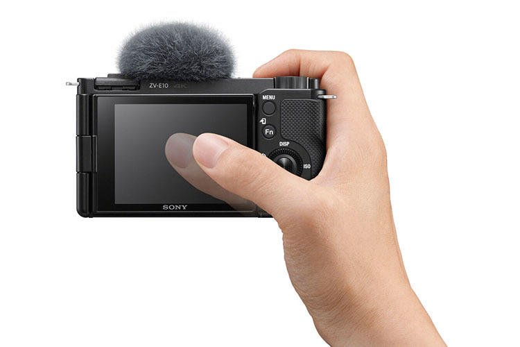 Sony ZV-E10 + 16-50mm f/3.5-5.6 OSS II