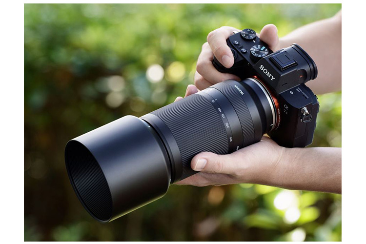Tamron 70-300mm f/4.5-6.3 Di III RXD for Sony FE