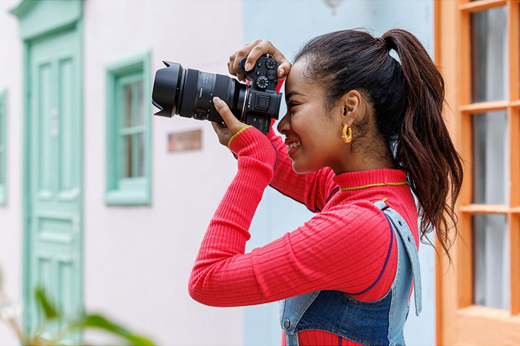 Tamron 35-100mm f/2.8 Di III VXD for Sony E