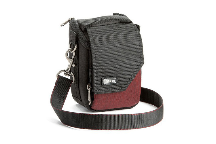 Think Tank Mirrorless Mover 5 Deep Red