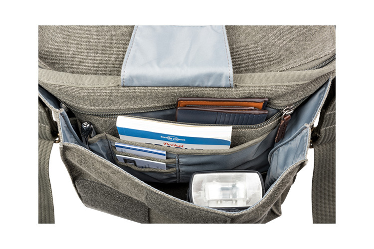 Think Tank Retrospective 20 V2.0 Pinestone