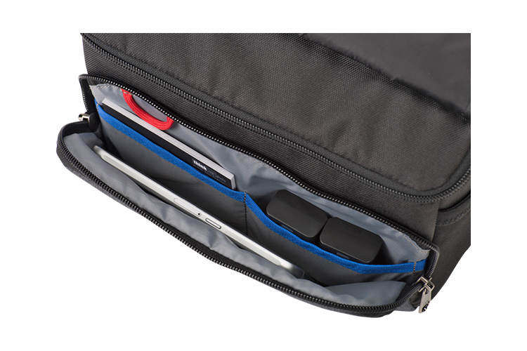 Think Tank Mirrorless Mover 25I Dark Blue