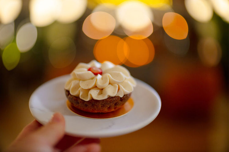 Canon RF 45mm f/1.2 STM