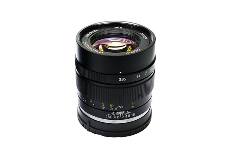 Mitakon 35mm f/0.95 MkII Sony E