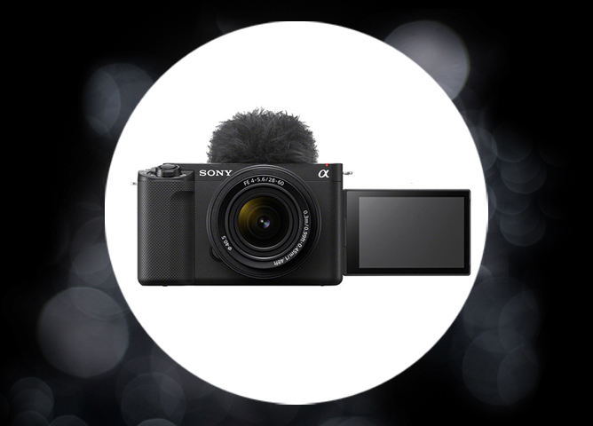 Sony kamera med åpen vippbar skjerm og mikrofon på toppen