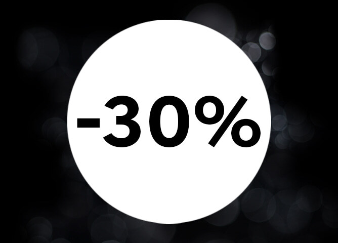 Hvit sirkel med «-30%» i svart tekst, svart bakgrunn med diffuse lysreflekser