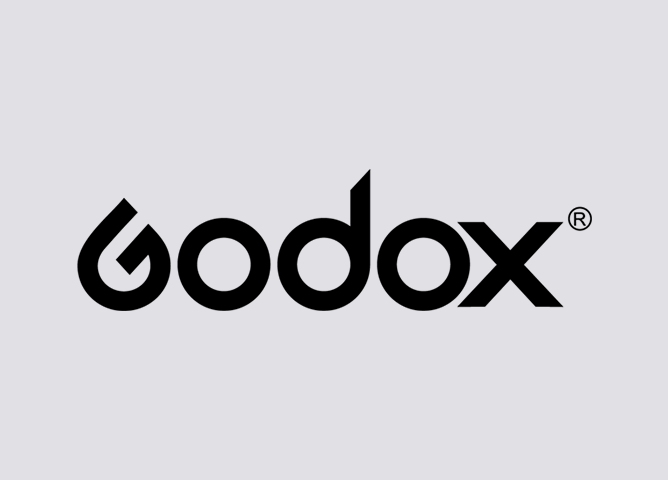 Godox-logo i svart skrift på grå bakgrunn