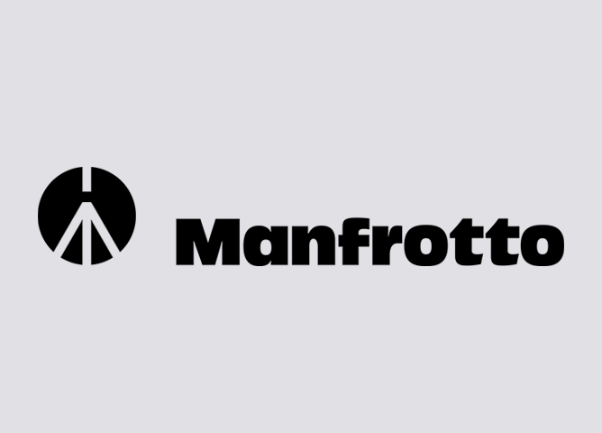 Manfrotto-logo i svart på lys grå bakgrunn