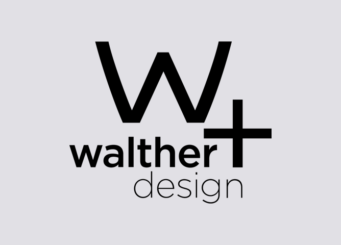 Svart tekstlogo med teksten "walther design" og en stor W plassert over et plussymbol på lys grå bakgrunn