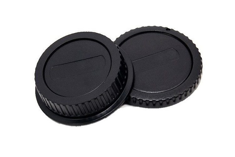 Caruba Kamerahus- og Bakre Objektivdeksel for Leica L Caruba Kamerahus- og Bakre Objektivdeksel for Leica L