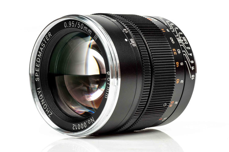 Mitakon Speedmaster 50mm f/0.95 III for Canon RF Mitakon Speedmaster 50mm f/0.95 III for Canon RF