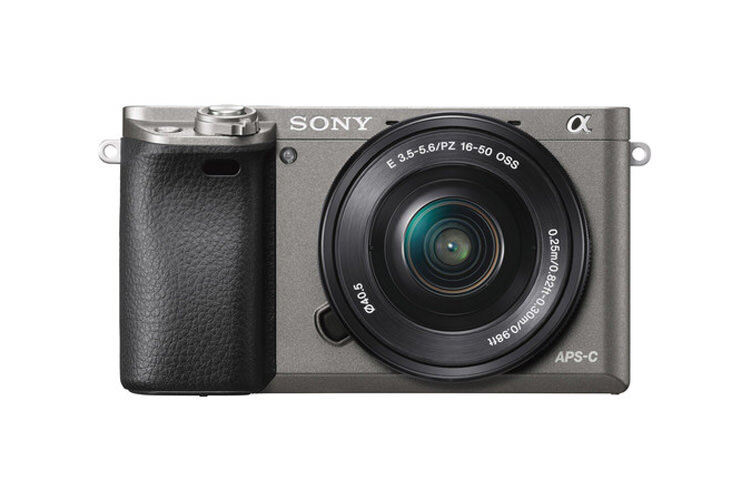 Sony A6000L m/ 16-50mm Grå