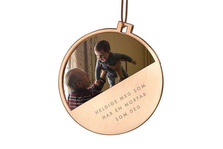 Julepynt med fotoramme til Morfar Julepynt med fotoramme til Morfar