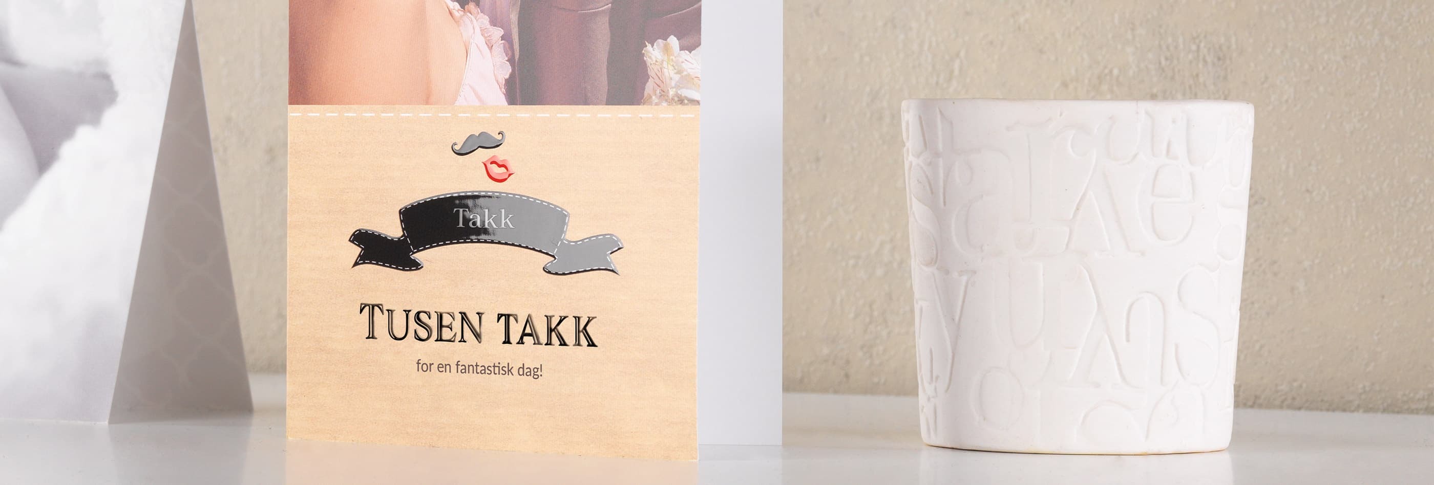 FAILED BY GPT, tried image url: https://www.japanphoto.no/wcsstore/DinkikkertNO//Photofinishing/JapanPhoto/CEWE_Cards/events/takkekort/gal/gca-takkekort-bg-effektlakk_lg.jpg