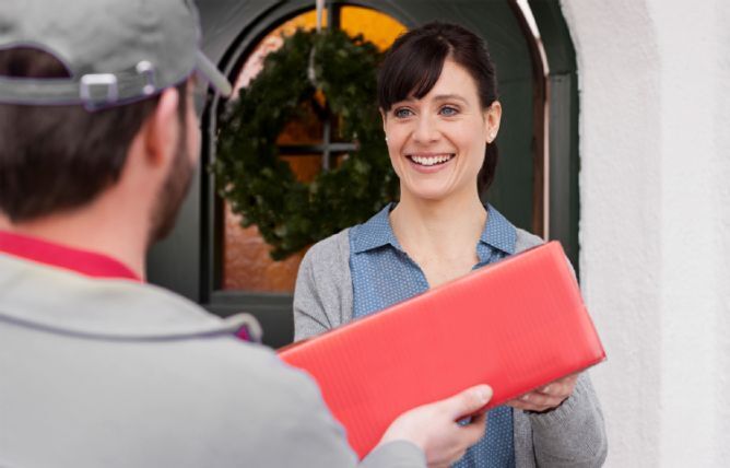 FAILED BY GPT, tried image url: https://www.japanphoto.no/wcsstore/DinkikkertNO//Photofinishing/JapanPhoto/customer-service/bonuses/basicCards/kundefordeler_frifrakt_bc_lg.jpg