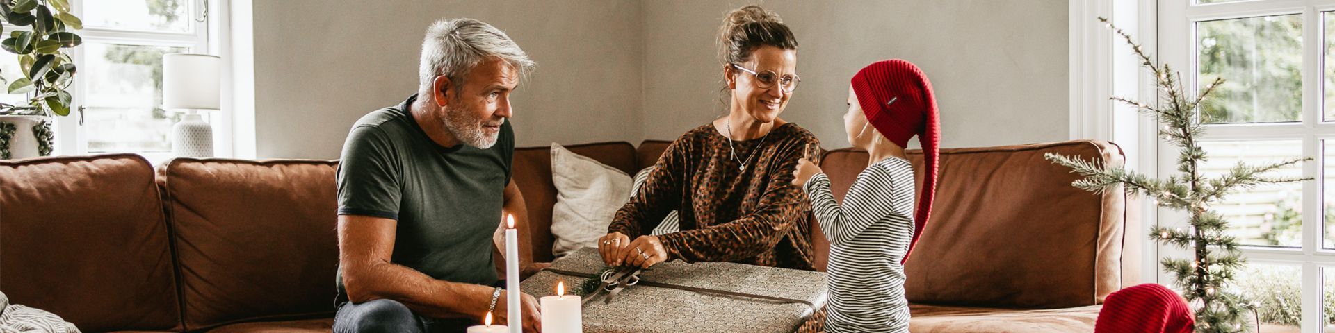 FAILED BY GPT, tried image url: https://www.japanphoto.no/wcsstore/DinkikkertNO//Photofinishing/JapanPhoto/inspirasjon/juleinspirasjon_brandslider_lg.jpg