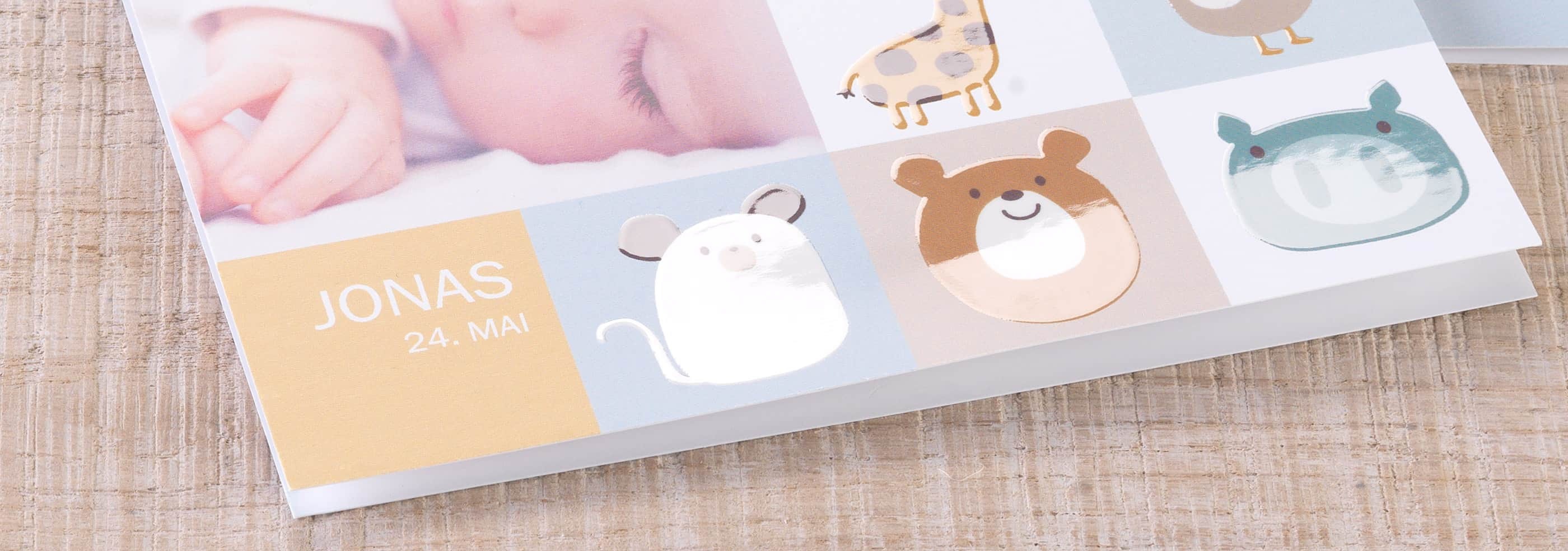 FAILED BY GPT, tried image url: https://www.japanphoto.no/wcsstore/DinkikkertNO//Photofinishing/JapanPhoto/takkekort/effektlakk/gal/card-effeklakk-bg-003-lakk_lg.jpg